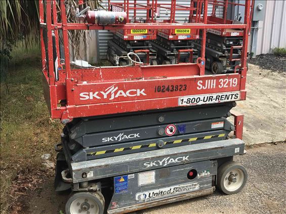 2014 Skyjack SJIII3219 Scissor Lift