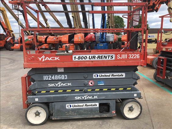 2014 Skyjack SJIII3226 Scissor Lift