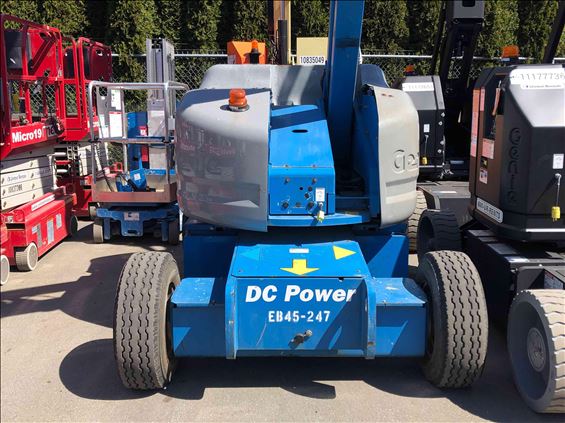 2018 Genie Z45/25DC Articulating Boom Lift