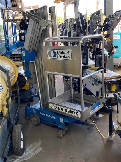 2016 Genie AWP-30SDC Pusharound Lift