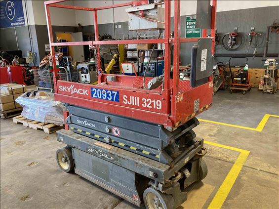 2015 Skyjack SJIII3219 Scissor Lift