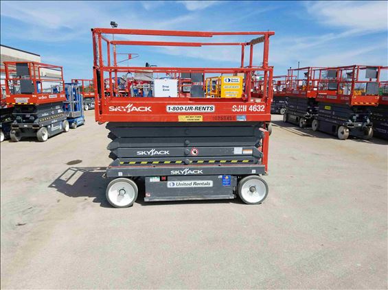 2014 Skyjack SJIII4632 Scissor Lift
