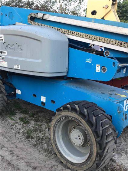 2013 Genie S-85 Boom Lift