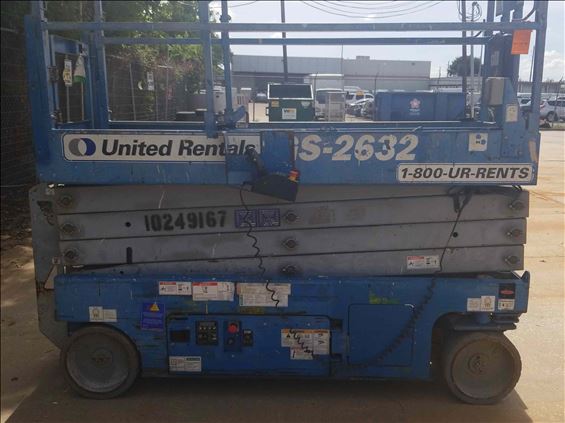 2014 Genie GS-2632 Scissor Lift