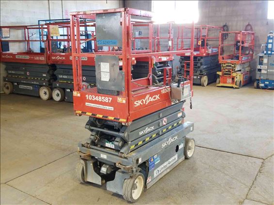 2015 Skyjack SJIII3219 Scissor Lift