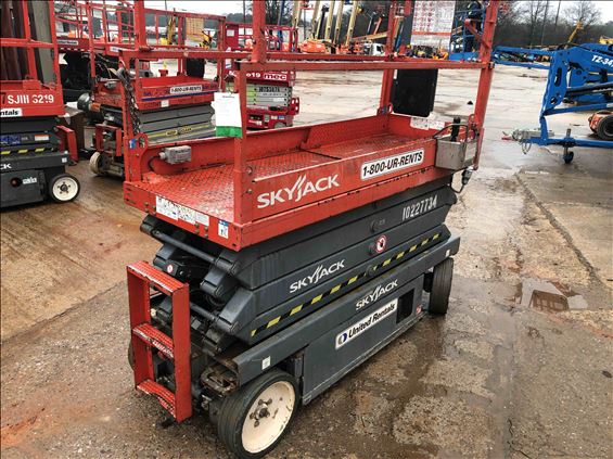 2014 Skyjack SJIII3226 Scissor Lift