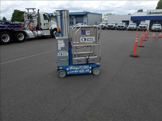 2014 Genie GR-20 Vertical Lift