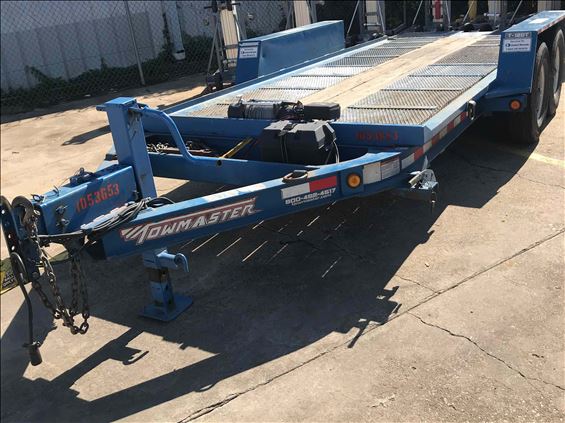 2016 Towmaster T-12DT Trailer