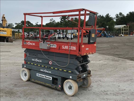 2014 Skyjack SJIII3226 Scissor Lift