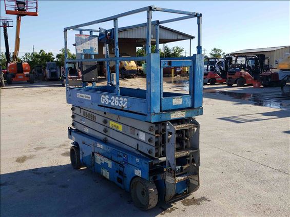 2014 Genie GS-2632 Scissor Lift