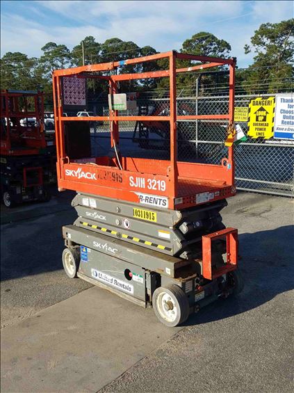 2014 Skyjack SJIII3219 Scissor Lift
