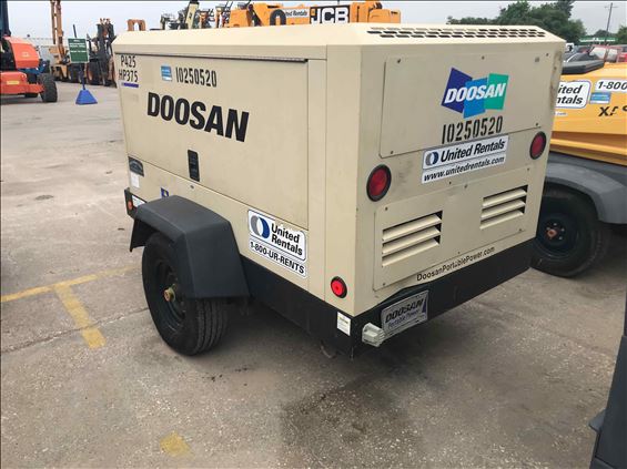 2014 Doosan P425/HP375WCUT4 Air Compressor