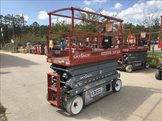 2014 Skyjack SJIII3226 Scissor Lift