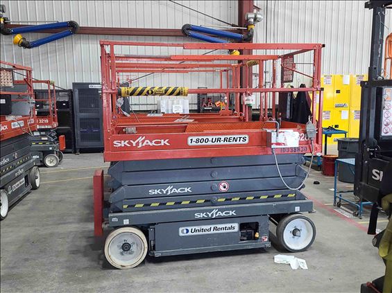 2015 Skyjack SJIII4626 Scissor Lift