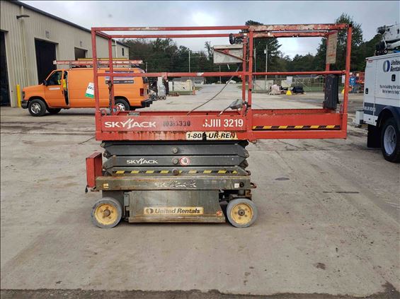 2014 Skyjack SJIII3219 Scissor Lift
