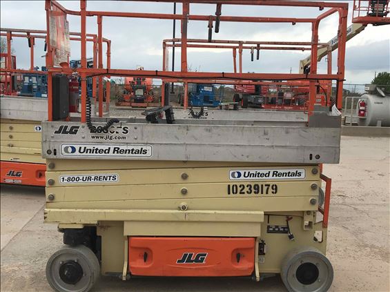 2014 JLG 2630ES Scissor Lift