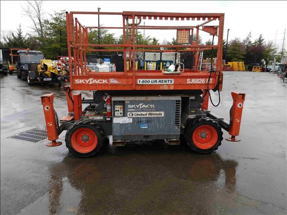 2012 Skyjack SJ6826RT Scissor Lift