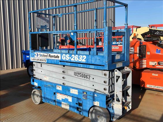 2014 Genie GS-2632 Scissor Lift