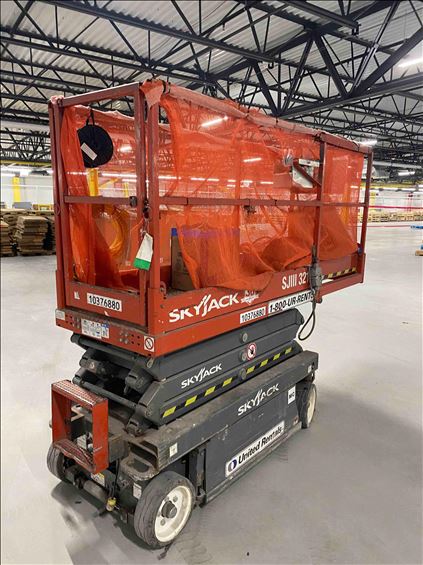 2015 Skyjack SJIII3219 Scissor Lift
