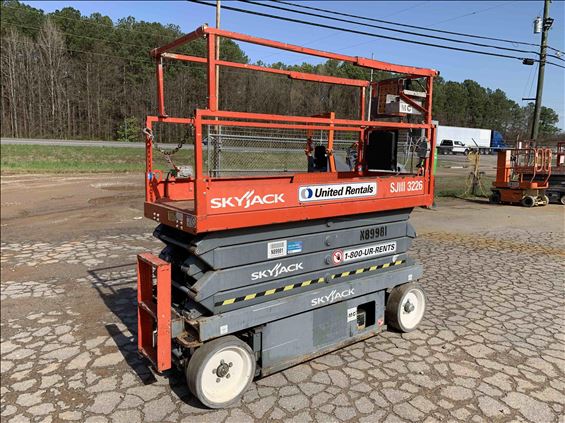 2015 Skyjack SJIII3226 Scissor Lift