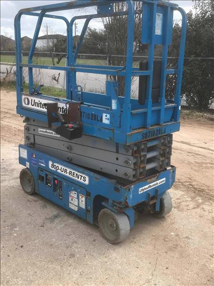 2014 Genie GS-1930 Scissor Lift