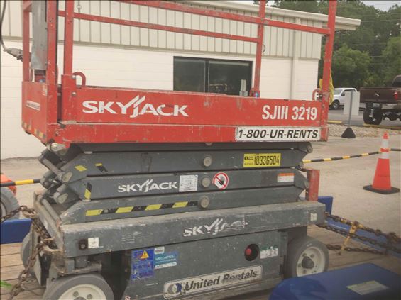 2015 Skyjack SJIII3219 Scissor Lift