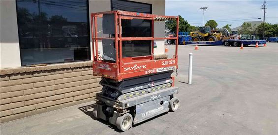 2014 Skyjack SJIII3219 Scissor Lift
