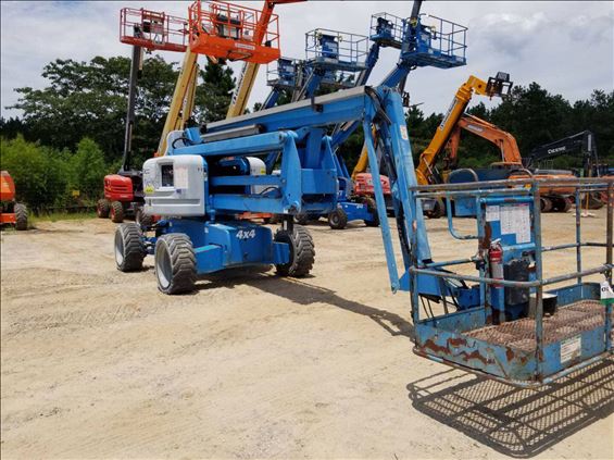 2011 Genie Z-60/34