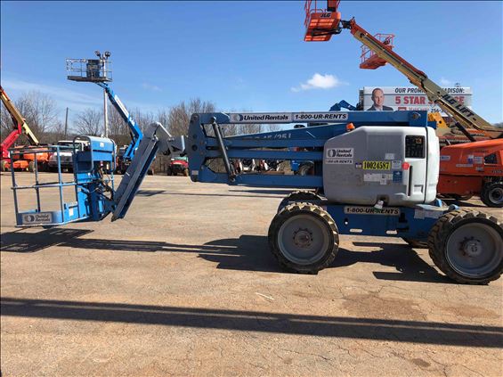 2012 Genie Z-45/25J IC