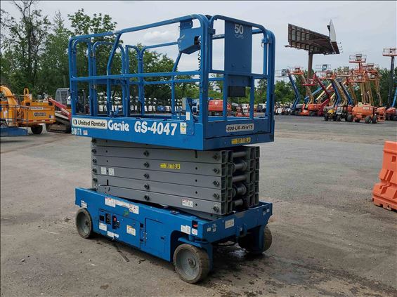 2016 Genie GS-4047 Scissor Lift