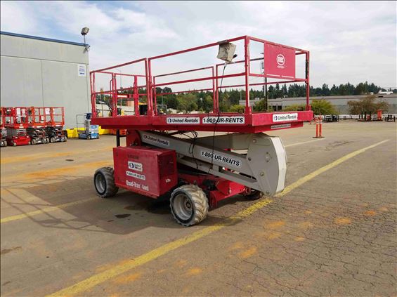2013 MEC 3084ES Scissor Lift