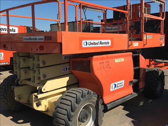 2014 JLG 3394RT Scissor Lift