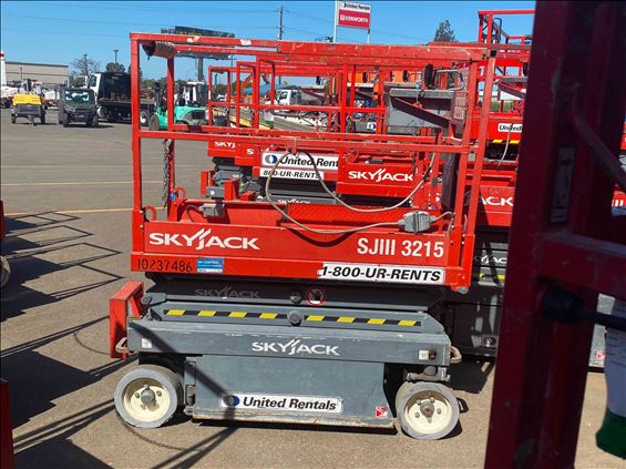 2014 Skyjack SJIII3215 Scissor Lift