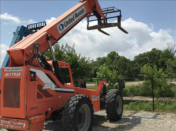 2013 SKYTRAK 10054 Rough Terrain Forklift