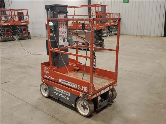 2015 Skyjack SJ16 Scissor Lift