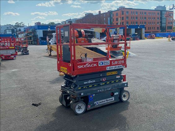 2014 Skyjack SJIII3219 Scissor Lift