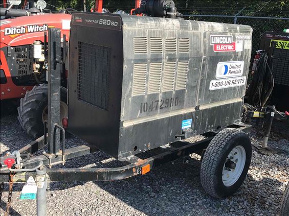 2016 Lincoln Electric VANTAGE 520 Welder