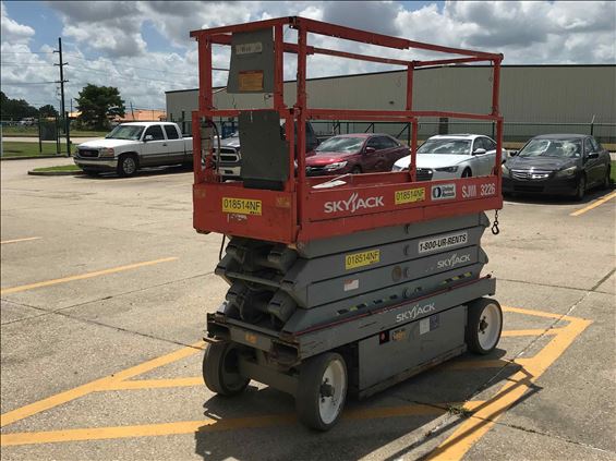 2014 Skyjack SJIII3226 Scissor Lift
