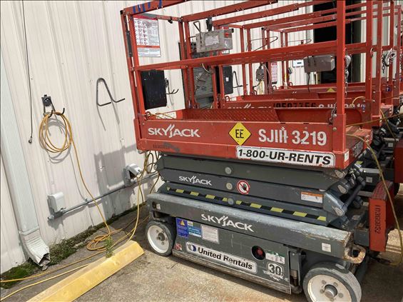 2015 Skyjack SJIII3219 Scissor Lift