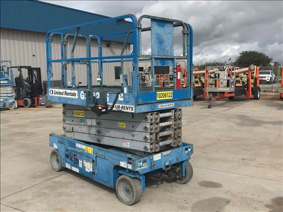 2014 Genie GS-3246 Scissor Lift