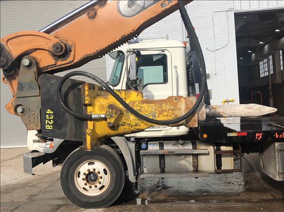 2015 Atlas Copco SB452 Earthmoving Attachment