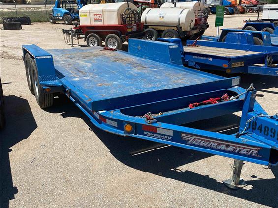 2016 Towmaster T-9DT Trailer
