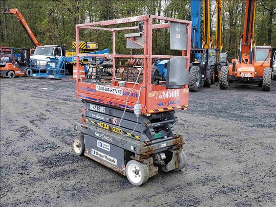 2014 Skyjack SJIII3219 Scissor Lift