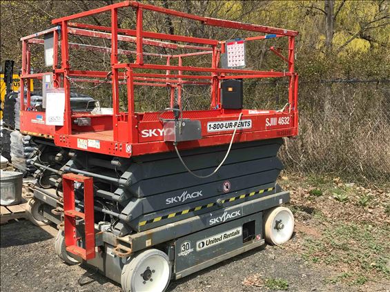 2015 Skyjack SJIII4632 Scissor Lift