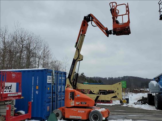 2012 JLG E400AJPN Boom Lift
