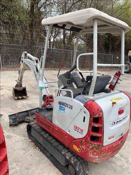 2016 Takeuchi TB216 Mini-Excavator