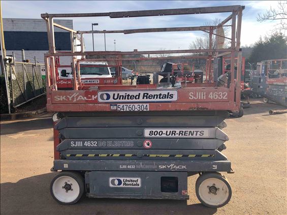 2013 Skyjack SJIII4632 Scissor Lift