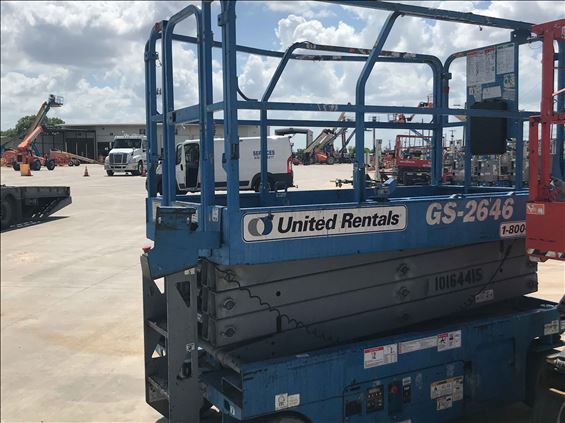 2013 Genie GS-2646 Scissor Lift
