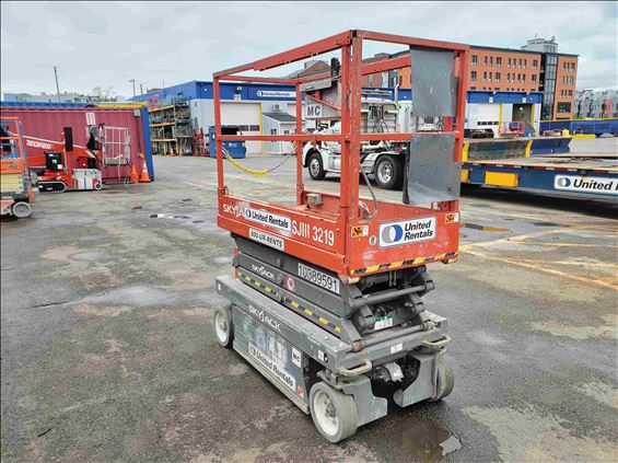 2015 Skyjack SJIII3219 Scissor Lift