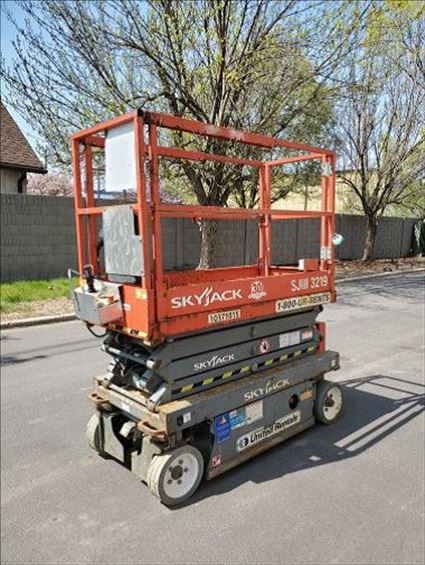 2015 Skyjack SJIII3219 Scissor Lift